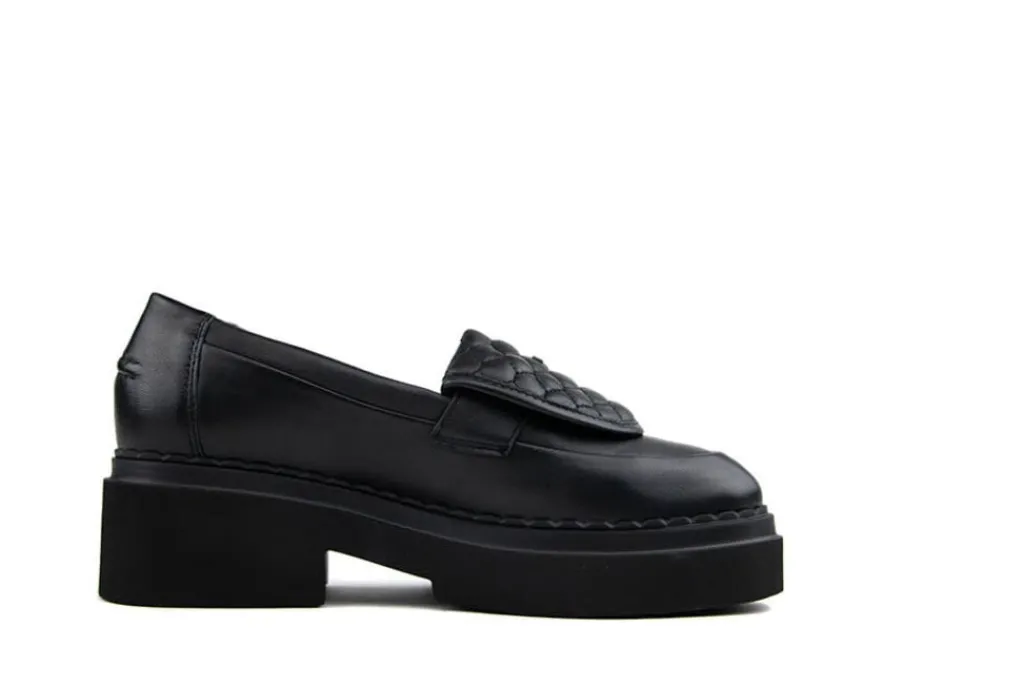 Instappers | Loafers / Instappers^Nubikk Finn Gatsby Black Leather