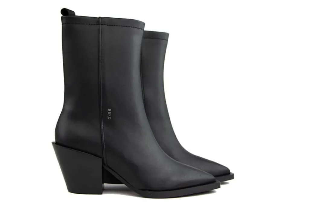Enkellaarzen^Nubikk Liv Bootie Black Leather