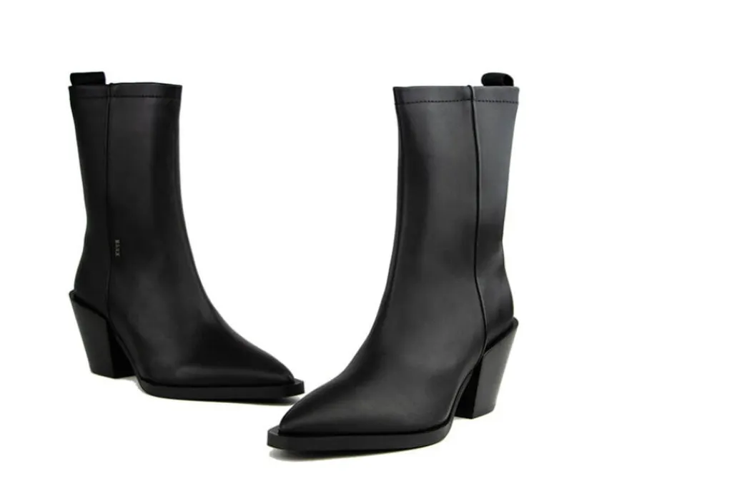 Enkellaarzen^Nubikk Liv Bootie Black Leather