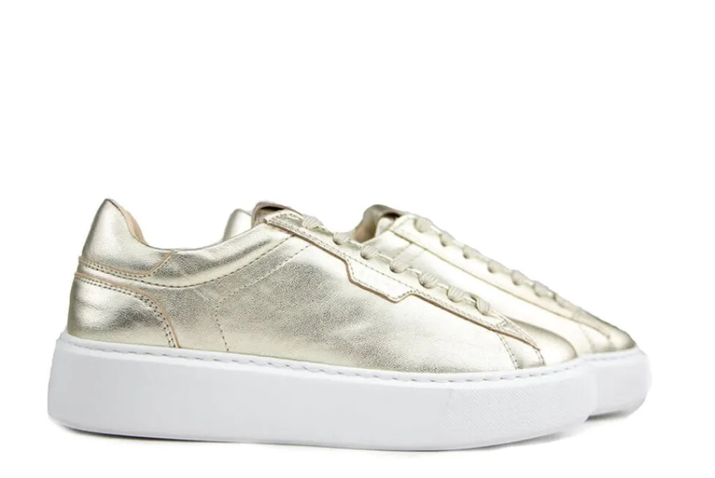 Sneakers^Nubikk Vince Tora Gold Metallic Shiny