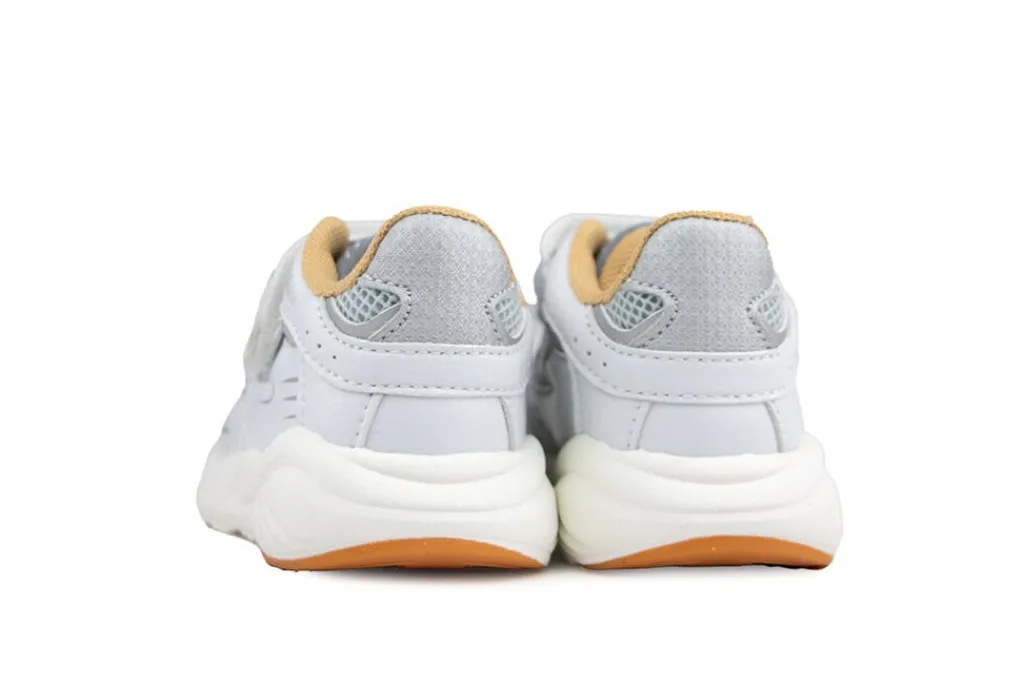 Sneakers^Shoesme Light Weight Sneaker White Silver