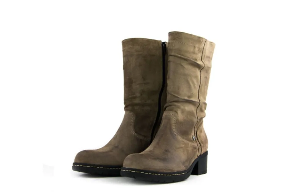 Laarzen^Wolky Korte Laars Edmonton Brushed Liverpool Suede Taupe